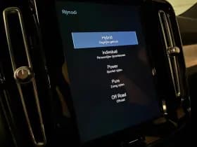 Volvo XC40 thumbnail 32
