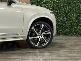 Volvo XC90 thumbnail 4