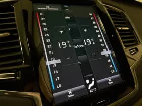 Volvo XC90 thumbnail 41