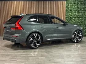 Volvo XC60 thumbnail 3