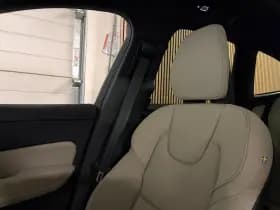 Volvo XC60 thumbnail 45