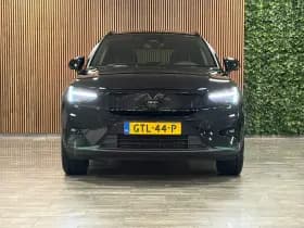Volvo EX40 thumbnail 2