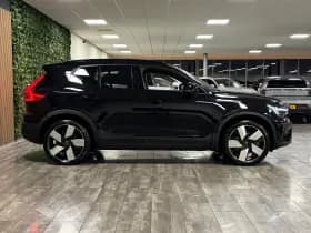 Volvo EX40 thumbnail 8