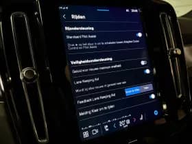 Volvo EX40 thumbnail 29