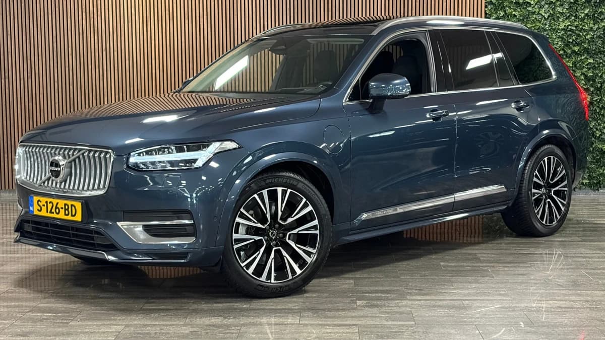 Volvo XC90 — foto 1