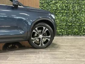 Volvo XC40 thumbnail 4