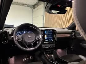 Volvo XC40 thumbnail 17