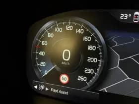 Volvo XC40 thumbnail 22
