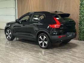 Volvo XC40 thumbnail 5