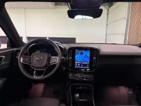 Volvo XC40 thumbnail 7