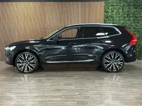 Volvo XC60 thumbnail 2