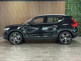 Volvo XC40 thumbnail 2