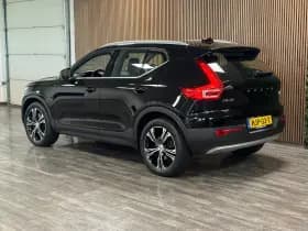 Volvo XC40 thumbnail 5