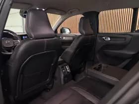 Volvo XC40 thumbnail 6