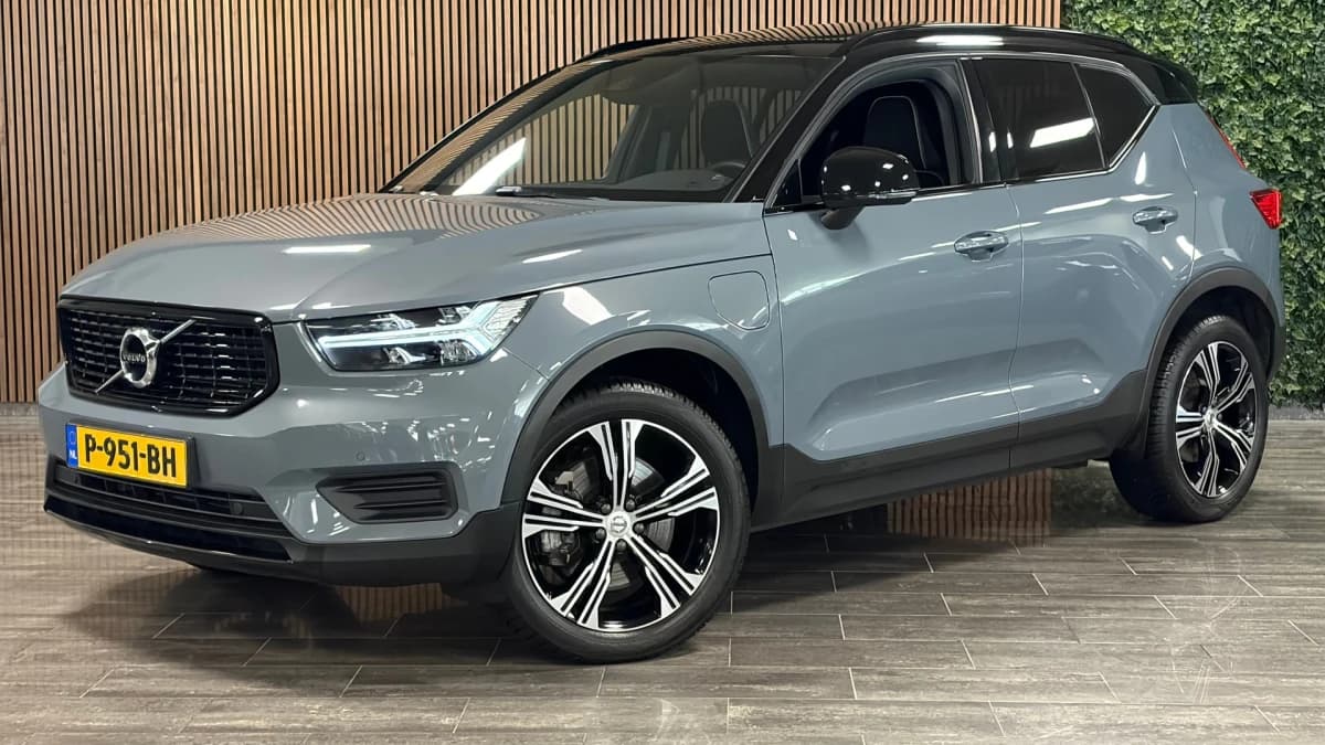 Volvo XC40 — foto 1