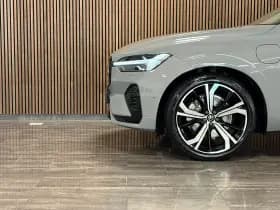 Volvo XC60 thumbnail 3