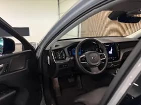 Volvo XC60 thumbnail 8