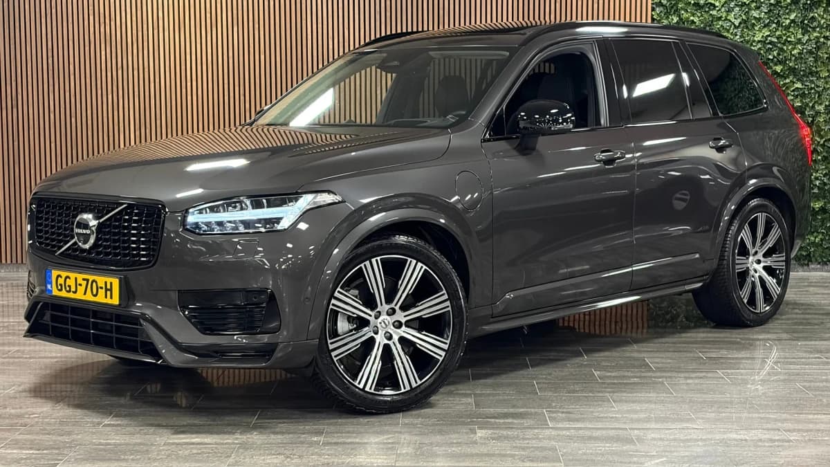 Volvo XC90 — foto 1