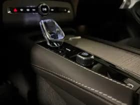 Volvo XC90 thumbnail 57