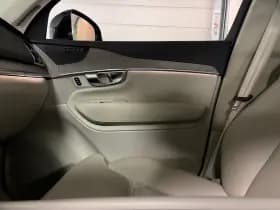 Volvo XC90 thumbnail 45