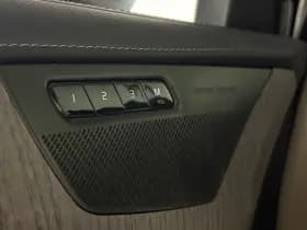 Volvo XC90 thumbnail 48