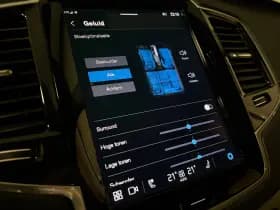 Volvo XC90 thumbnail 33