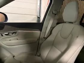 Volvo XC90 thumbnail 44