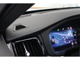 Volvo XC60 thumbnail 35