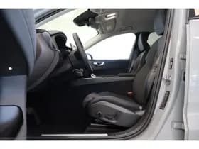 Volvo XC60 thumbnail 41