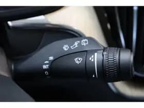 Volvo XC60 thumbnail 45