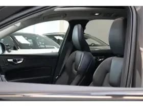 Volvo XC60 thumbnail 22