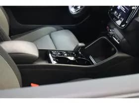 Volvo XC40 thumbnail 40