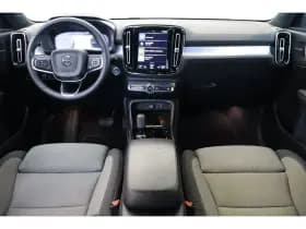Volvo XC40 thumbnail 5