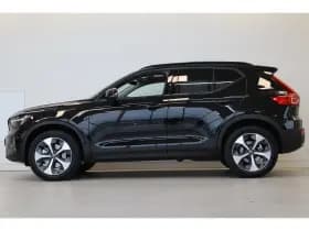 Volvo XC40 thumbnail 2