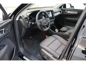 Volvo XC40 thumbnail 4