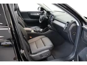 Volvo XC40 thumbnail 6