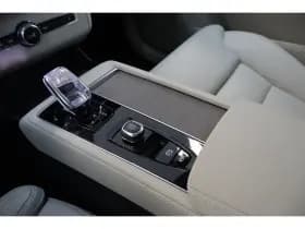 Volvo XC90 thumbnail 40