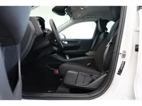 Volvo XC40 thumbnail 36
