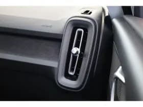 Volvo XC40 thumbnail 37