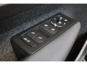 Volvo EX40 thumbnail 41
