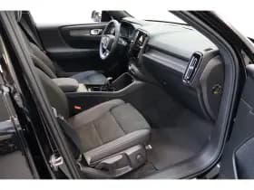 Volvo EX40 thumbnail 6