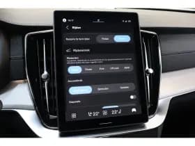 Volvo XC90 thumbnail 21