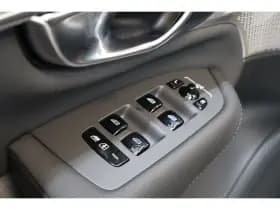 Volvo XC90 thumbnail 54