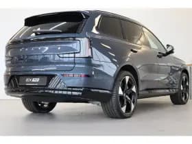 Volvo EX90 thumbnail 3
