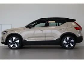 Volvo EX40 thumbnail 2
