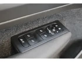 Volvo EX40 thumbnail 42