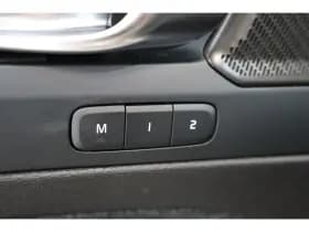 Volvo EX40 thumbnail 10