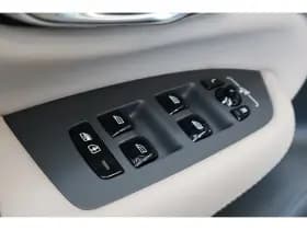 Volvo XC90 thumbnail 57