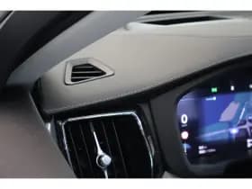 Volvo XC60 thumbnail 45