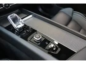 Volvo XC60 thumbnail 39